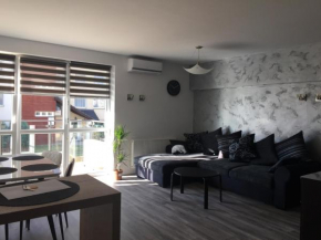 Cztery Pory Roku, Tychy